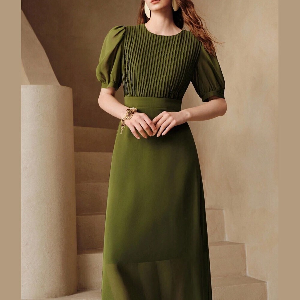 Dark Kelly Green Pintuck Puff Sleeve Maxi Dress - Picture 7 of 7